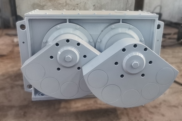 替代进口双轴强制同步激振器